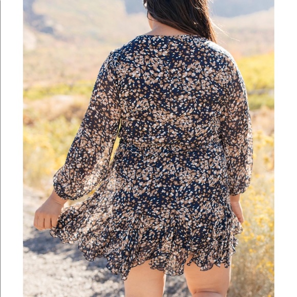 Fancy Floral Dress Gorgeous!  3XL - Picture 4 of 5